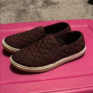 Quilted Slip-On Shoes - Maroon